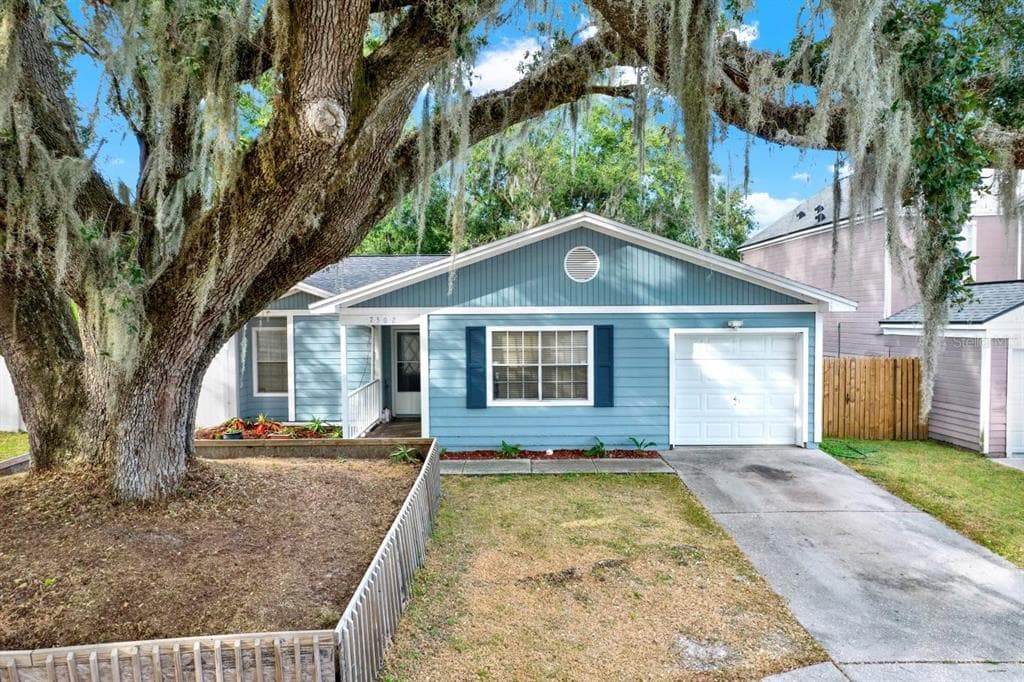 7502 GADSDEN Drive, TEMPLE TERRACE, FL 33637 photo 2