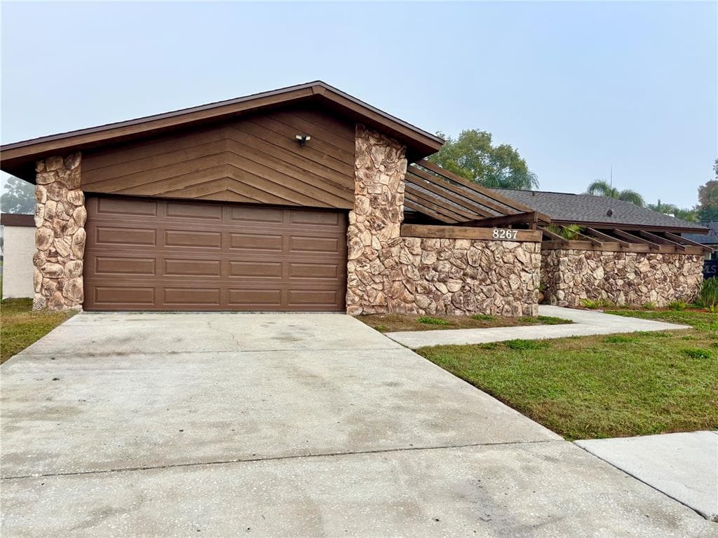 8267 NORWOOD ROAD, SEMINOLE, FL 33777