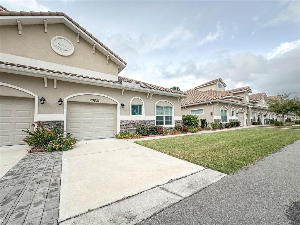 29823 GANGA WAY, WESLEY CHAPEL, FL 33543 photo 2