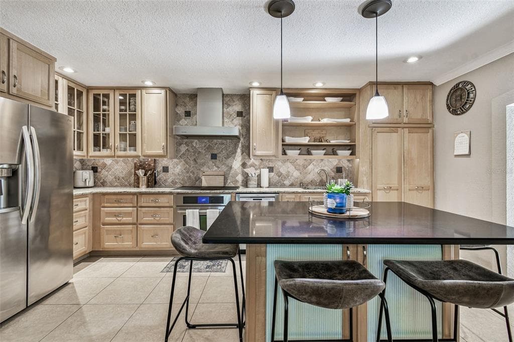 207 WILLOWICK AVENUE, TEMPLE TERRACE, FL 33617 photo 3