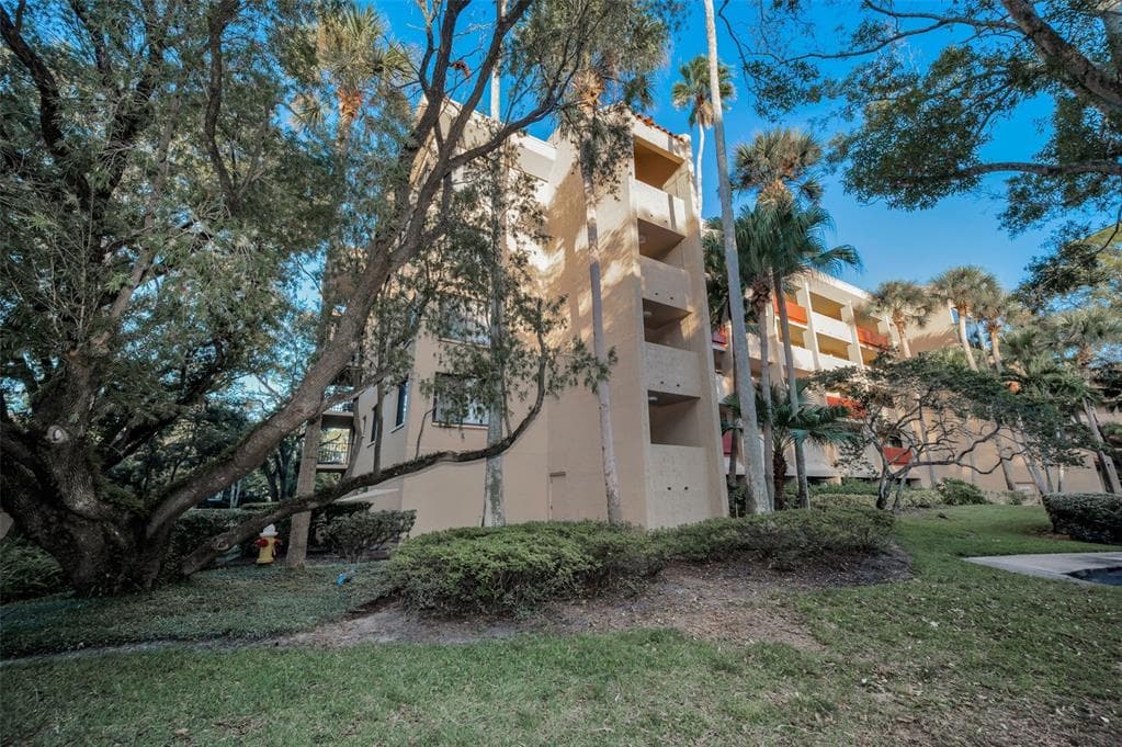 3062 EASTLAND BOULEVARD Unit 105, CLEARWATER, FL 33761 photo 4