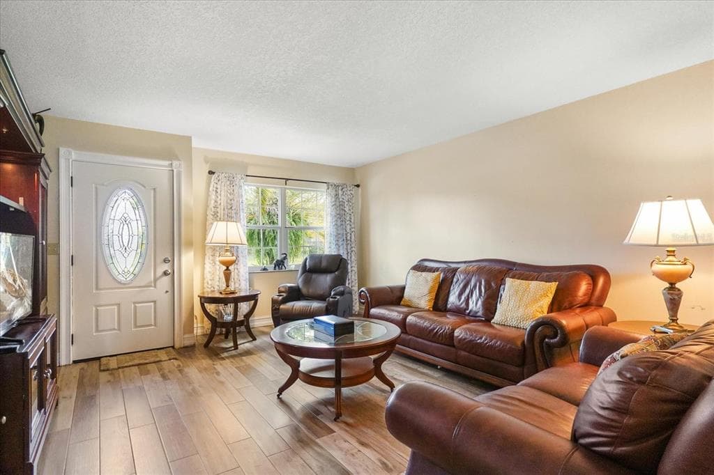 2217 65TH PLACE, Street PETERSBURG, FL 33702 photo 4