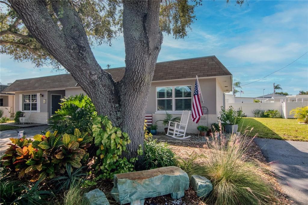 875 SKY LOCH DRIVE, DUNEDIN, FL 34698 photo 4