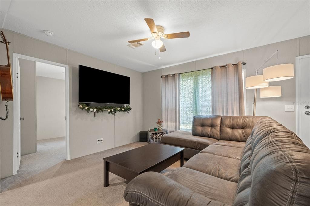 18048 EVENING STAR AVENUE, BROOKSVILLE, FL 34604 photo 5