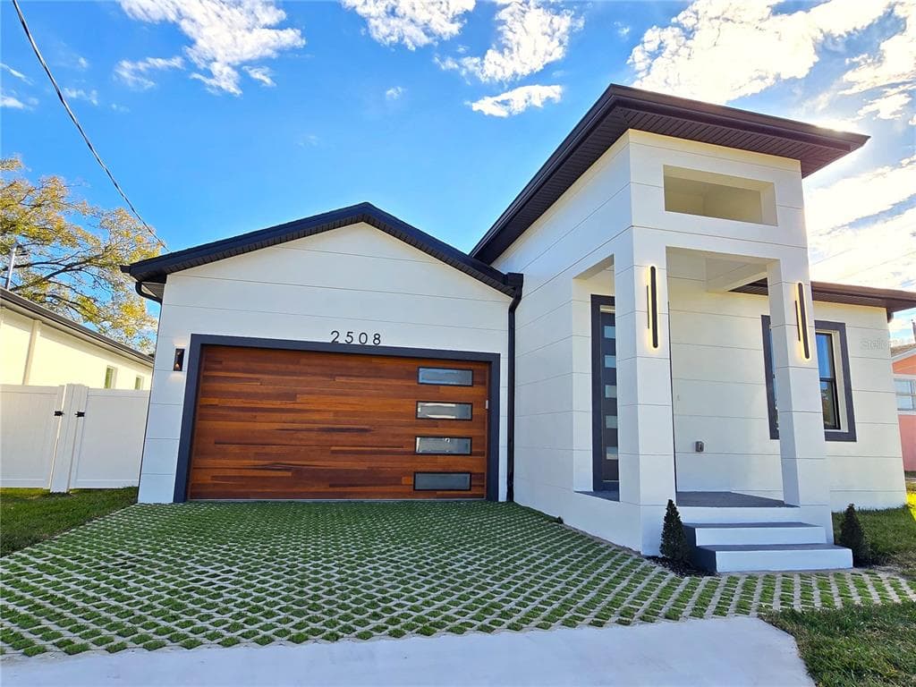 2508 ARCH STREET, TAMPA, FL 33607