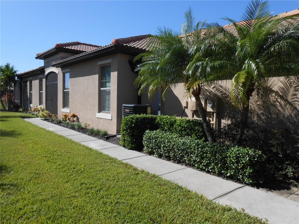 344 MYSTIC FALLS DRIVE, APOLLO BEACH, FL 33572 photo 2