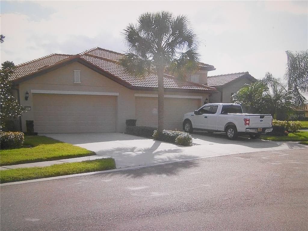 344 MYSTIC FALLS DRIVE, APOLLO BEACH, FL 33572 photo 4