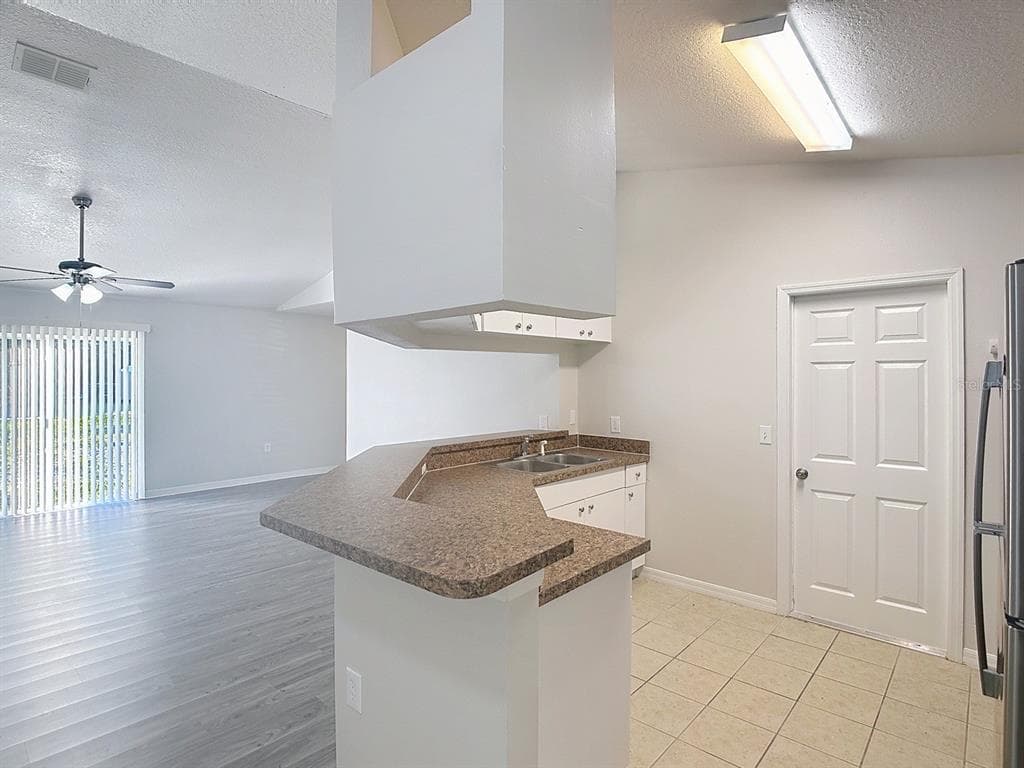 5146 EAGLE Boulevard, LAND O LAKES, FL 34639 photo 5