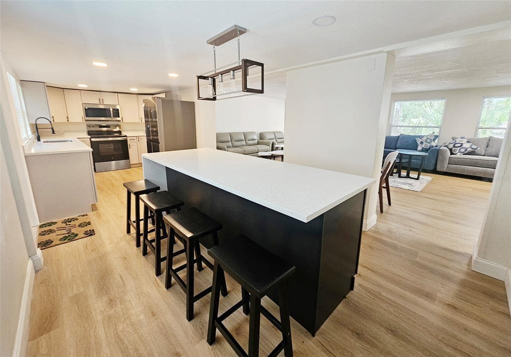 9218 MEMORIAL HIGHWAY, TAMPA, FL, 33615 photo 4