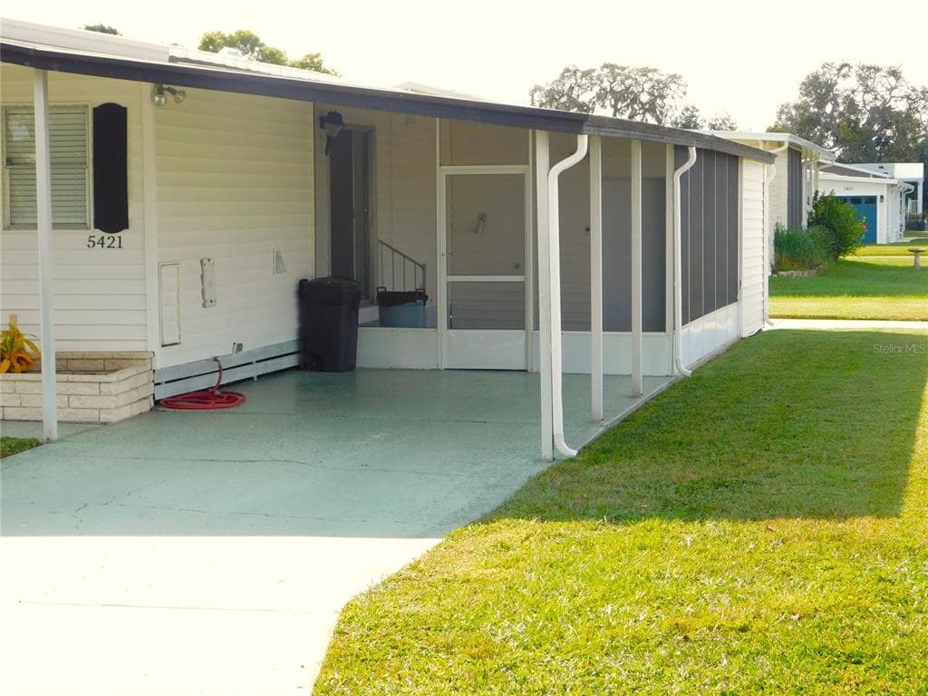 5421 POWHATTAN STREET, ZEPHYRHILLS, FL 33542 photo 2