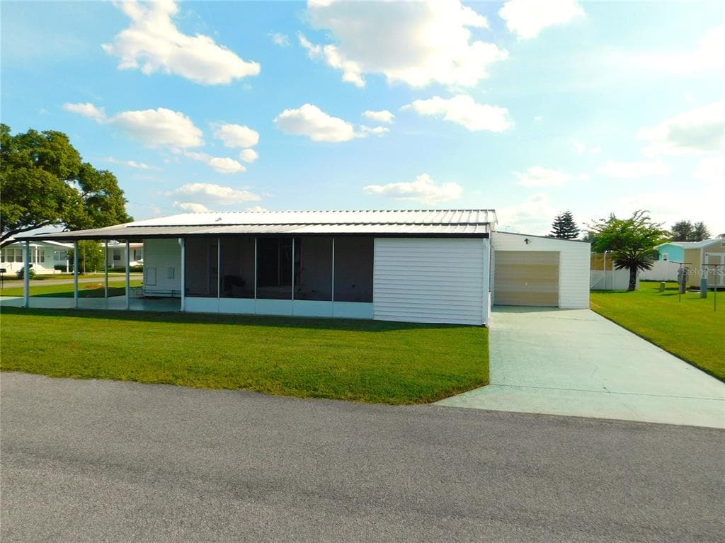 5421 POWHATTAN STREET, ZEPHYRHILLS, FL 33542 photo 4