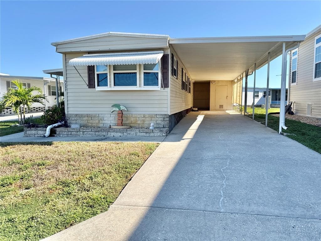 7257 MOUNT GEORGETOWN DRIVE Unit 565, Street PETERSBURG, FL 33702 photo 5