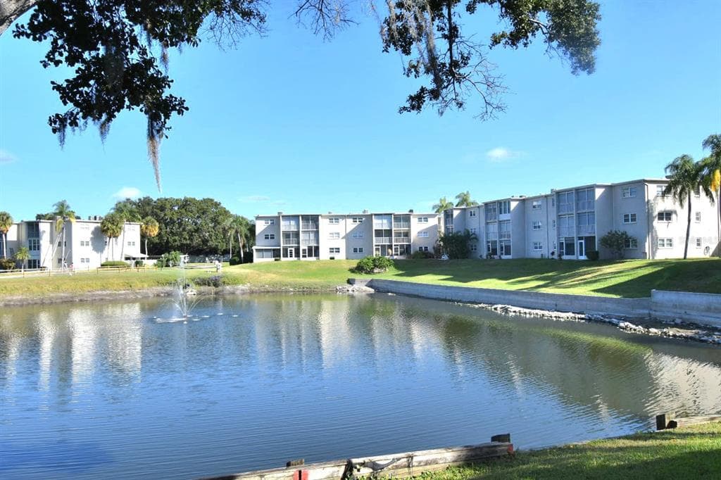 948 VA STREET Unit 107, DUNEDIN, FL 34698 photo 4