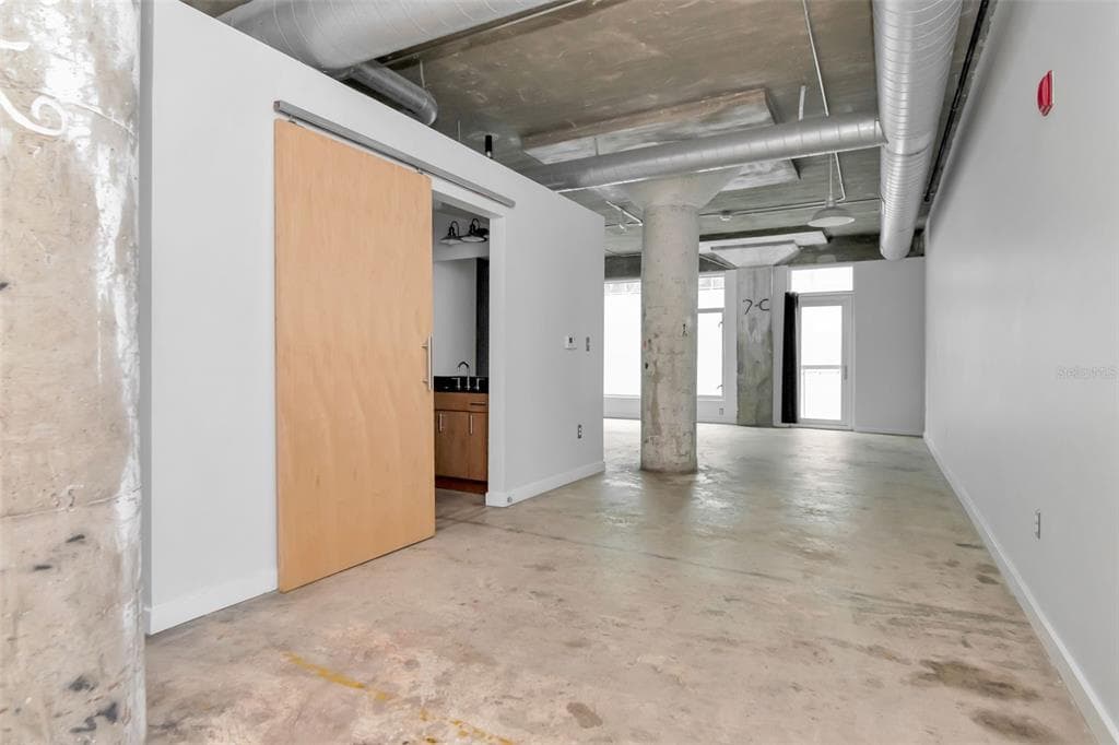 101 12TH Street Unit 202, TAMPA, FL 33602 photo 3