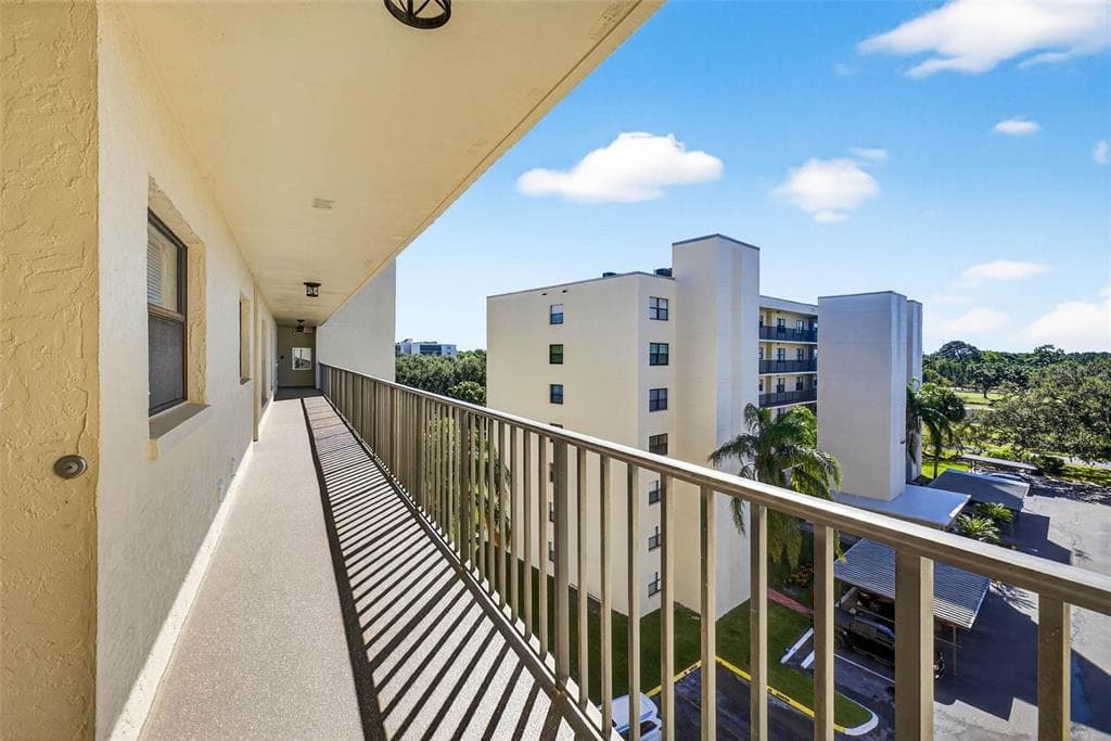 900 COVE CAY DRIVE Unit 6E, CLEARWATER, FL 33760 photo 3