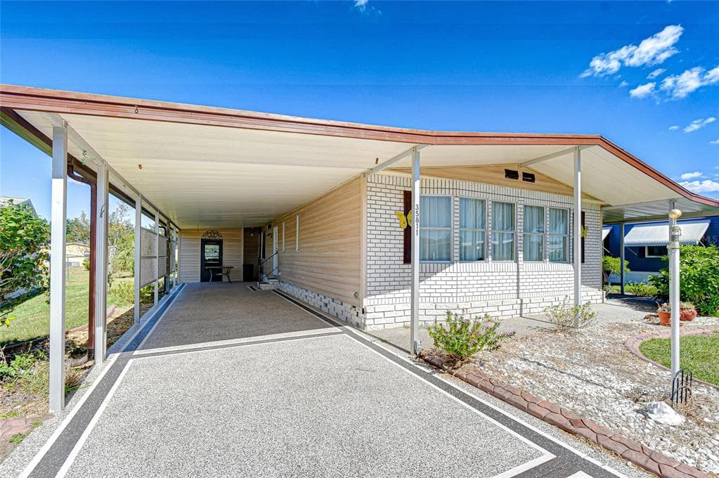 35811 PRADERA DRIVE, ZEPHYRHILLS, FL 33541 photo 2