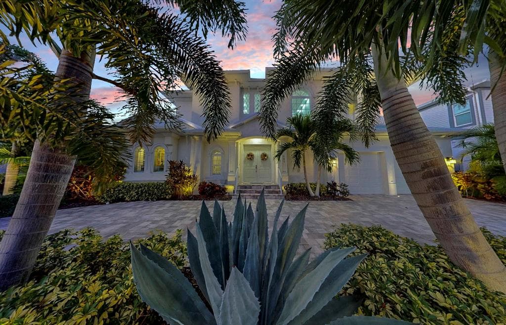 701 PINCKNEY DRIVE, APOLLO BEACH, FL, 33572