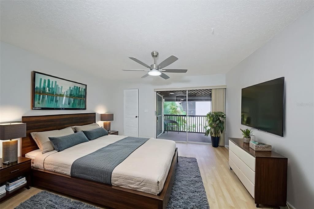 1028 APOLLO BEACH BOULEVARD Unit 2, APOLLO BEACH, FL 33572 photo 4