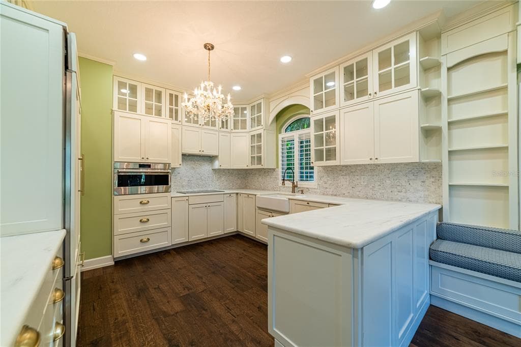 6249 VISTA VERDE Drive, Street PETERSBURG, FL 33707 photo 5