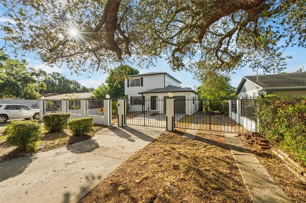 4109 TEMPLE HEIGHTS ROAD, TAMPA, FL 33617 photo 2