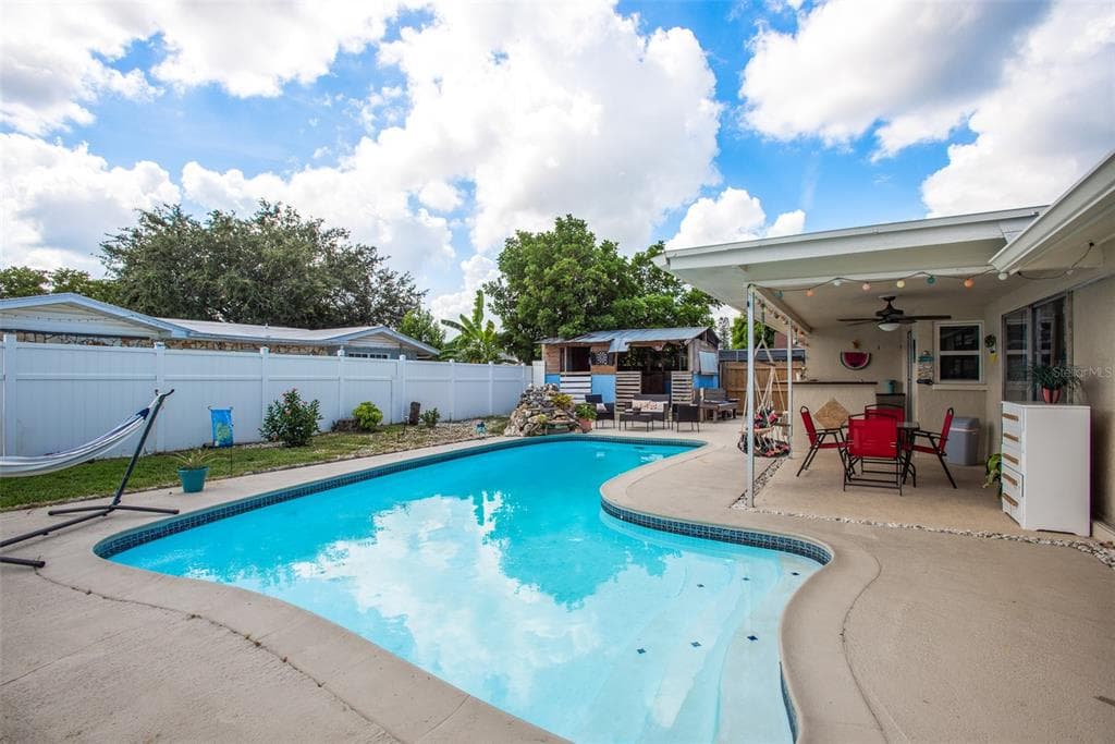 8906 CATALINA DRIVE, PORT RICHEY, FL 34668 photo 2