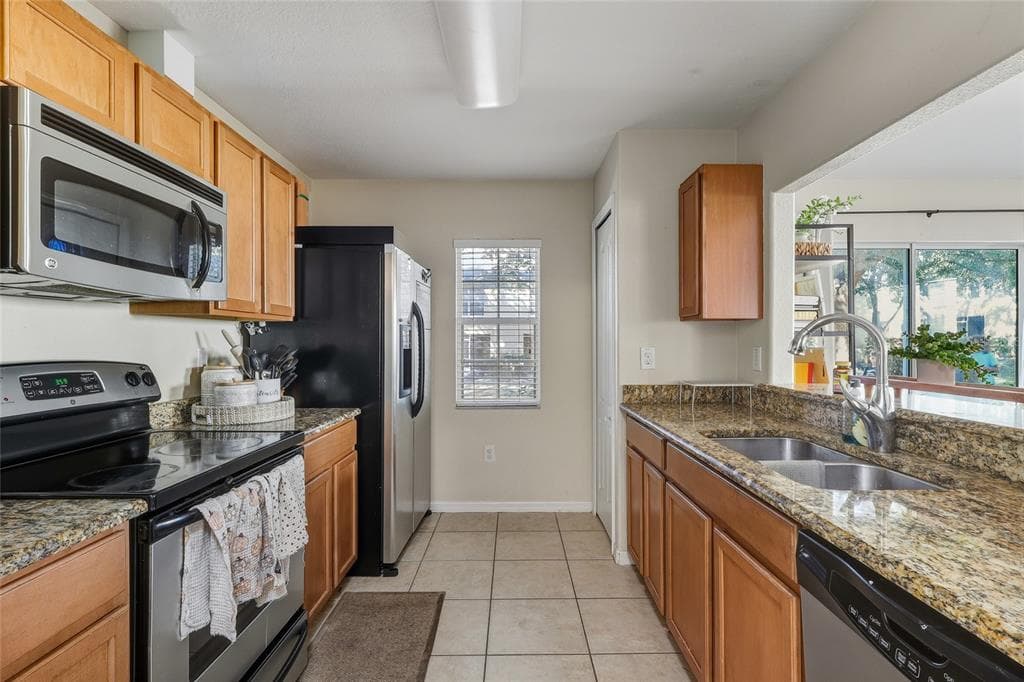 10952 KEYS GATE DRIVE, RIVERVIEW, FL 33579 photo 4