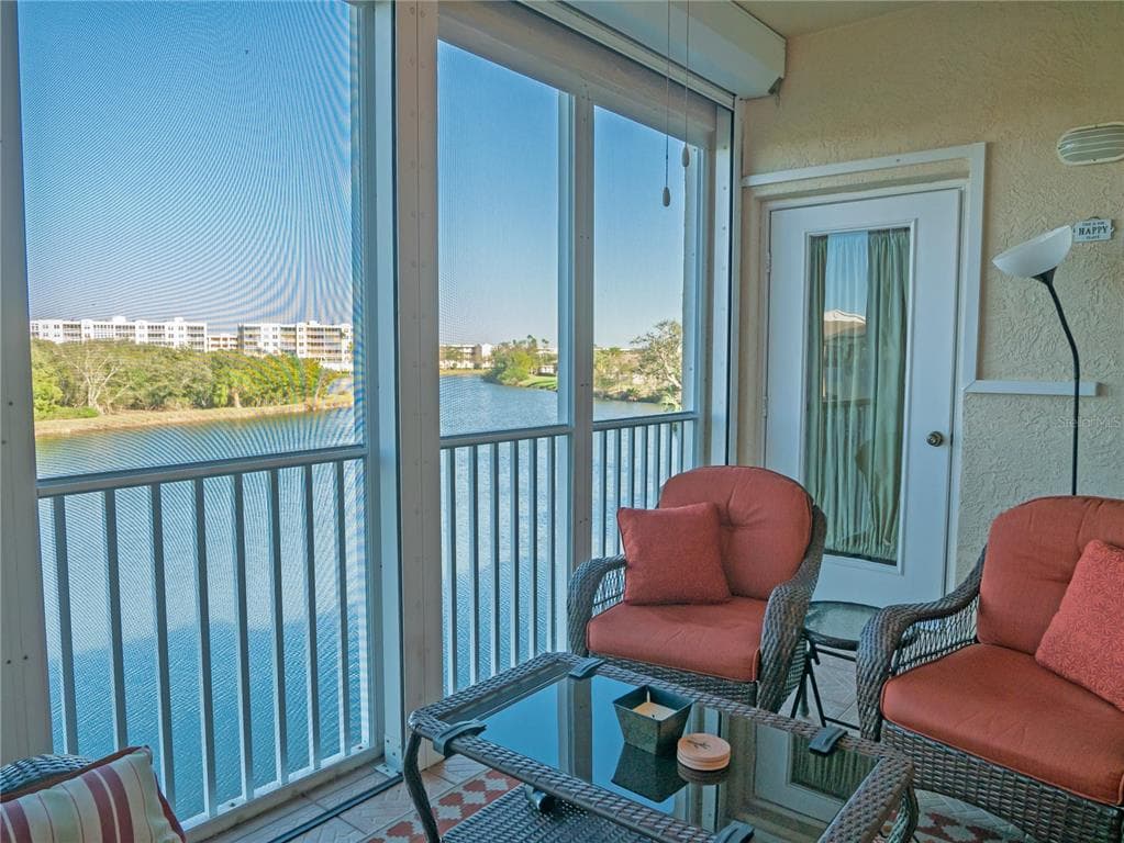 6401 99TH WAY Unit 15C, Street PETERSBURG, FL 33708 photo 4