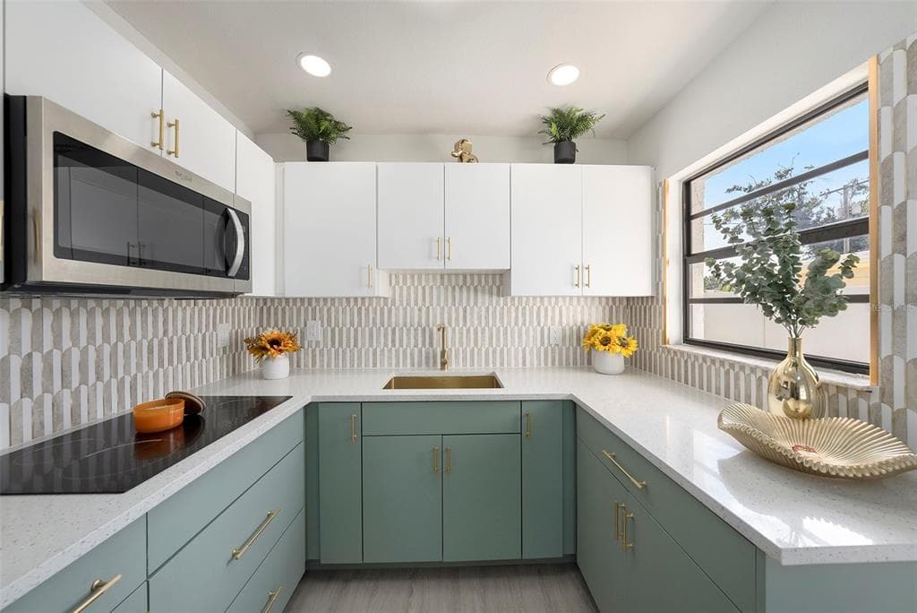 2520 KNOLLWOOD STREET, TAMPA, FL 33614 photo 5