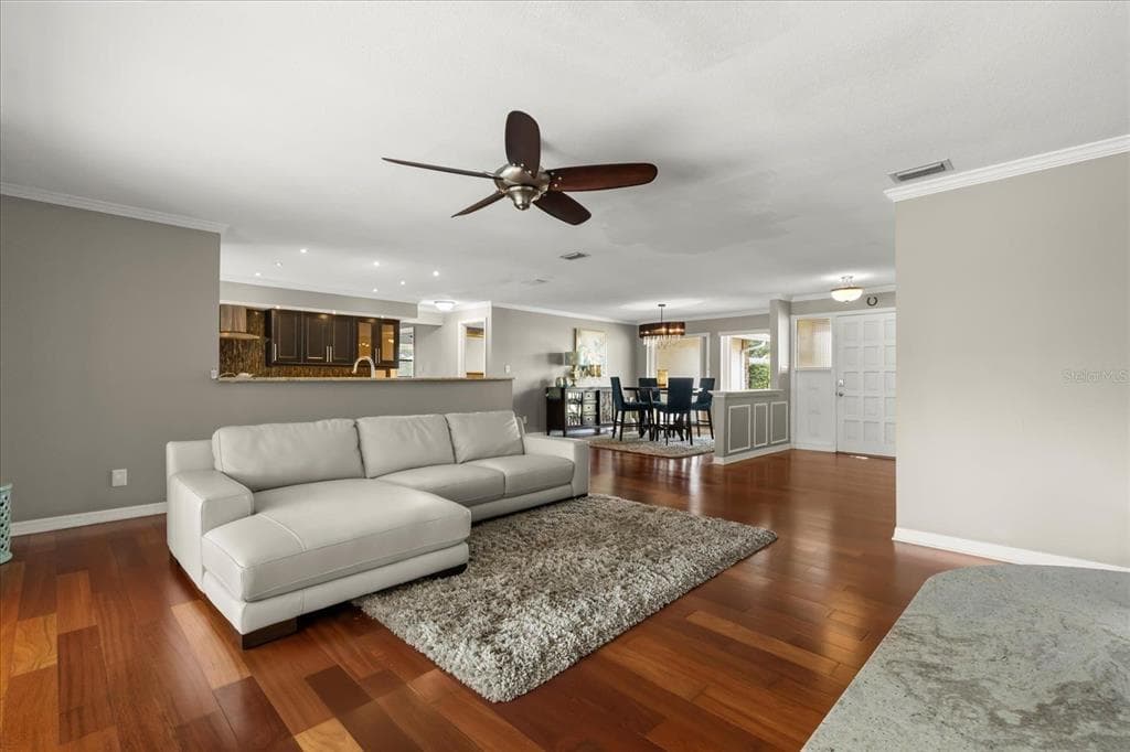 1561 MAC CHARLES Court, DUNEDIN, FL 34698 photo 3