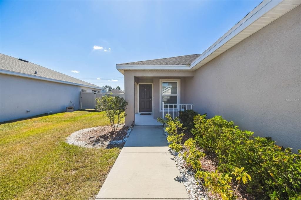 114 EAGLE SUMMIT Drive, RUSKIN, FL 33570 photo 5