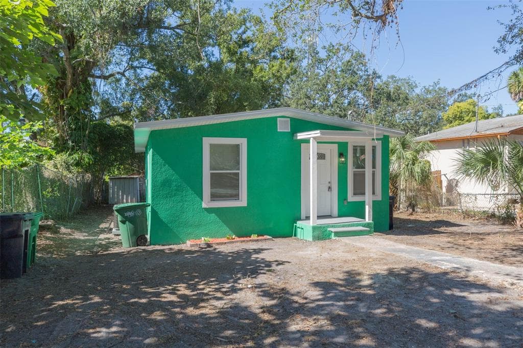 8204 10TH, TAMPA, FL 33604 photo 3