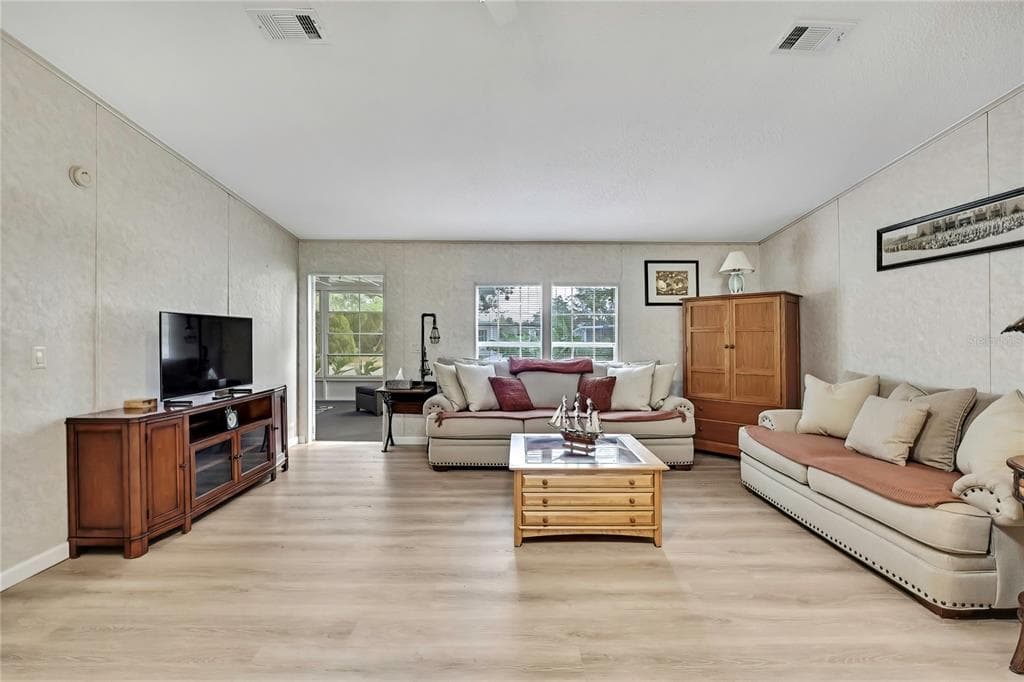 12160 SARA, BROOKSVILLE, FL 34613 photo 3