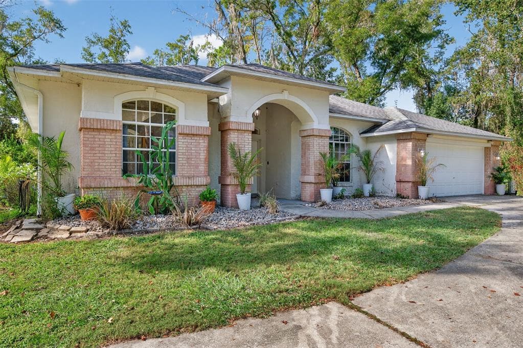 11031 NOTTINGHAM FOREST Drive, BROOKSVILLE, FL 34601