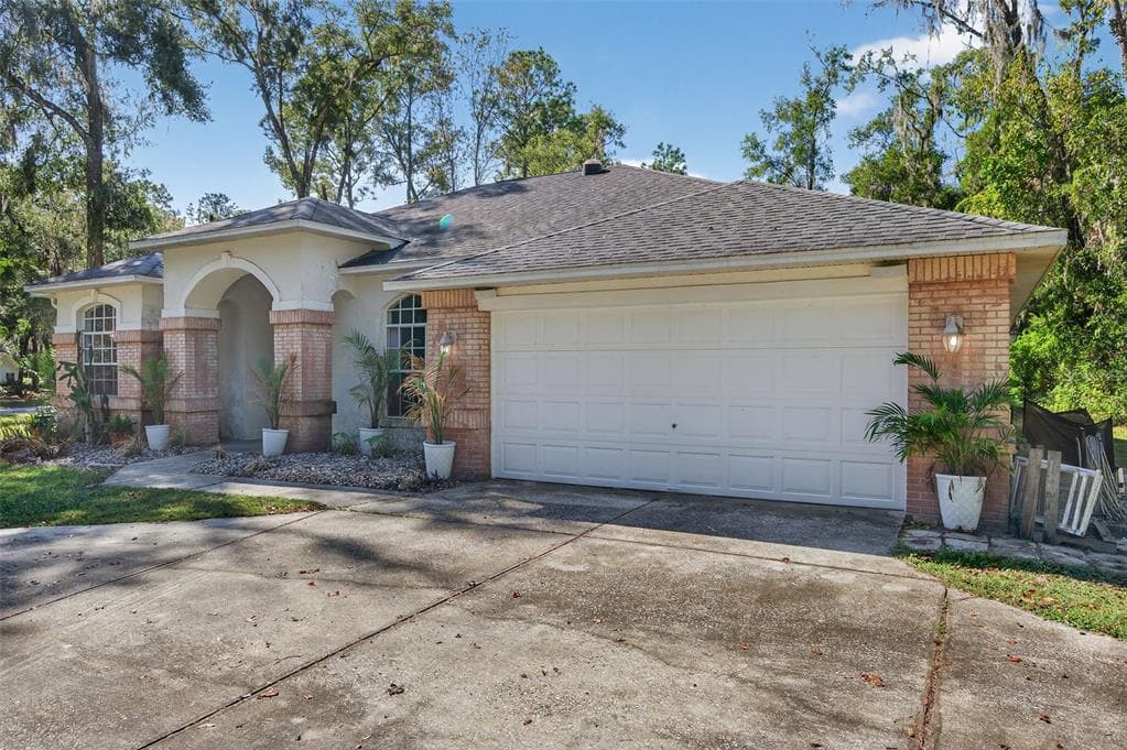 11031 NOTTINGHAM FOREST Drive, BROOKSVILLE, FL 34601 photo 5