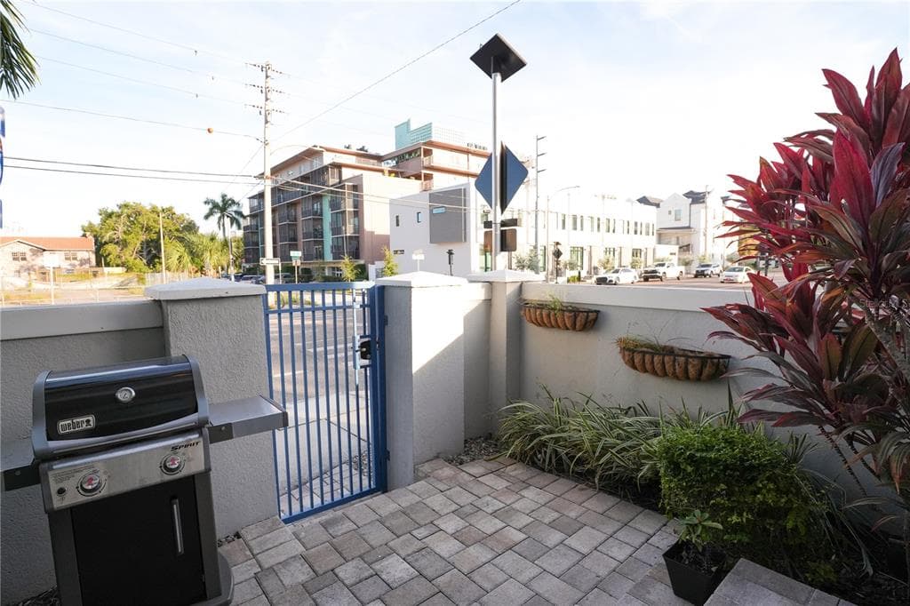 260 8TH STREET, Street PETERSBURG, FL 33701 photo 5