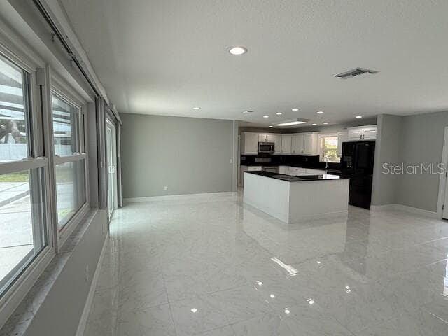 8401 BLACKSTONE COURT, TAMPA, FL 33615 photo 3