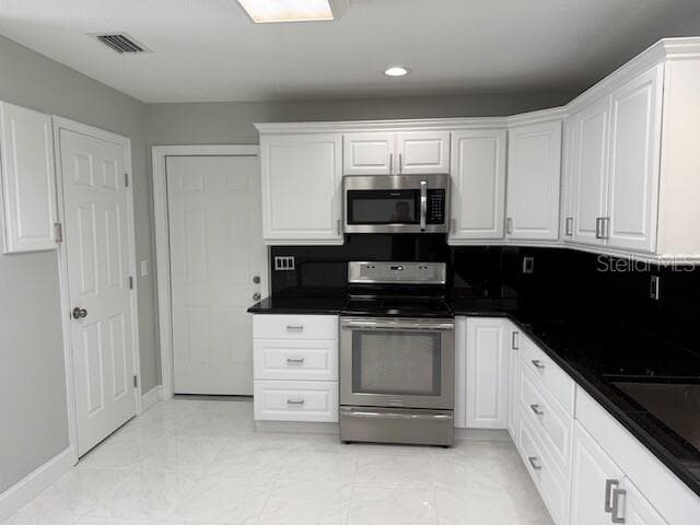 8401 BLACKSTONE COURT, TAMPA, FL 33615 photo 4