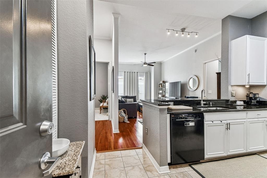 700 HARBOUR ISLAND BOULEVARD Unit 822, TAMPA, FL 33602 photo 2