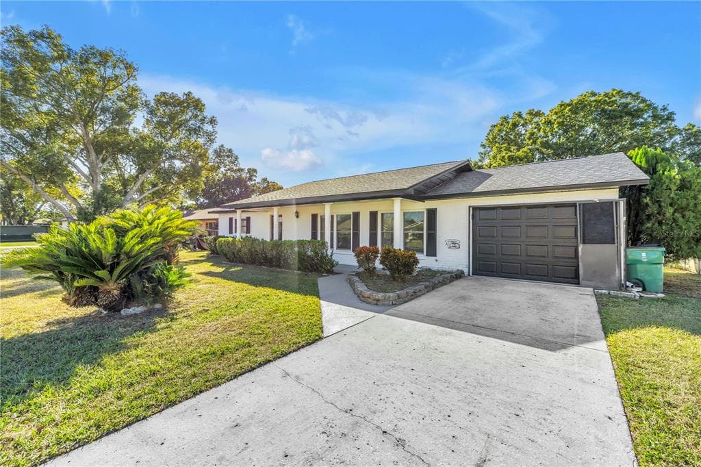 6127 18TH STREET, ZEPHYRHILLS, FL 33542