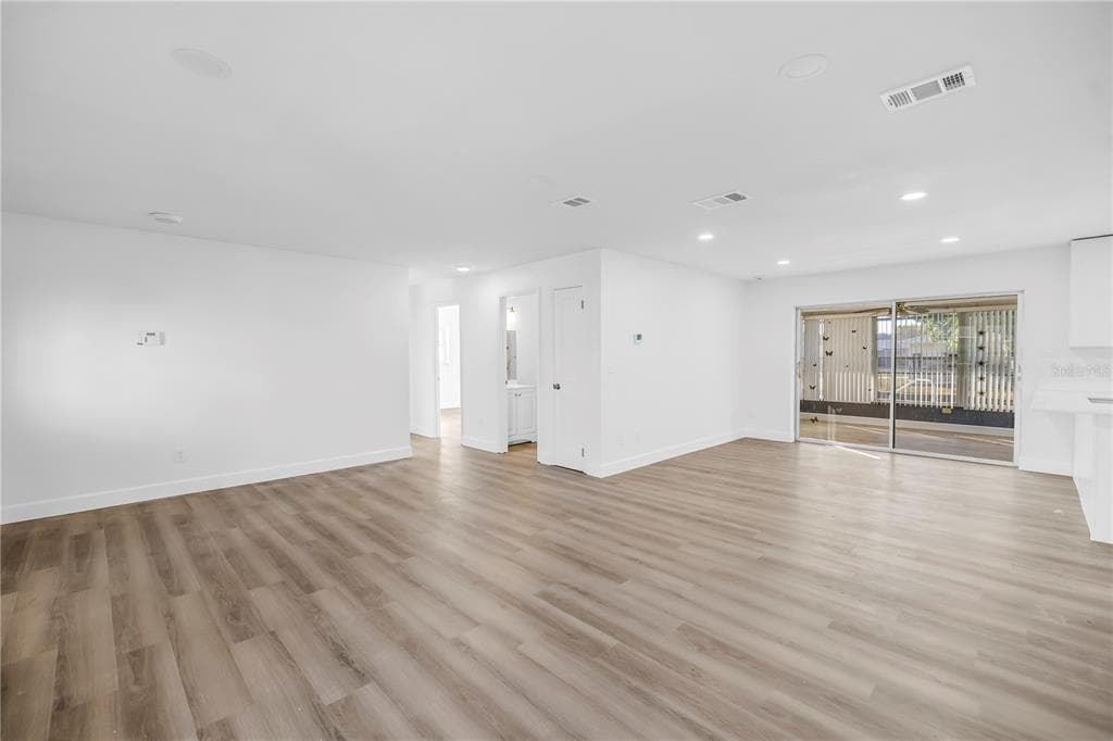 6127 18TH STREET, ZEPHYRHILLS, FL 33542 photo 4