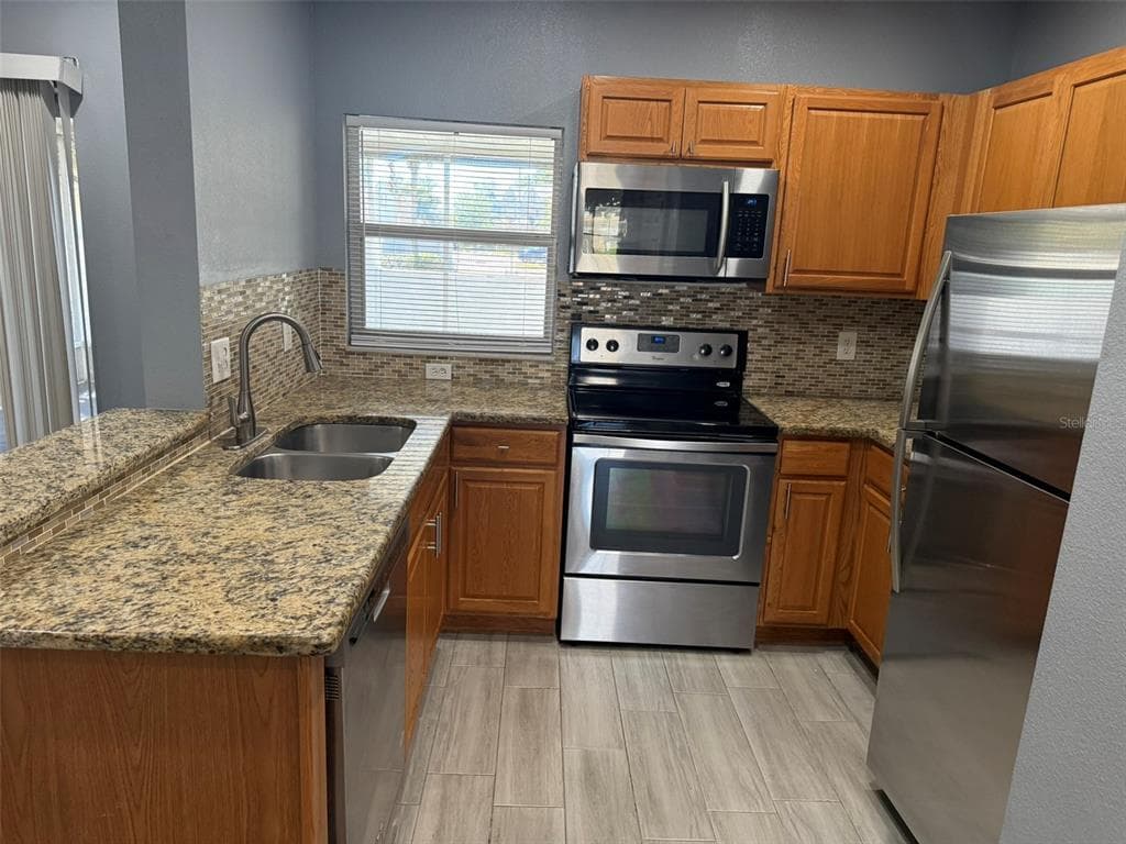 1325 LYONSHIRE DRIVE, WESLEY CHAPEL, FL 33543 photo 4