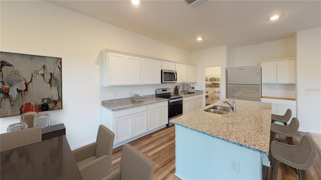 14613 ITALY Avenue, DADE CITY, FL 33523 photo 2