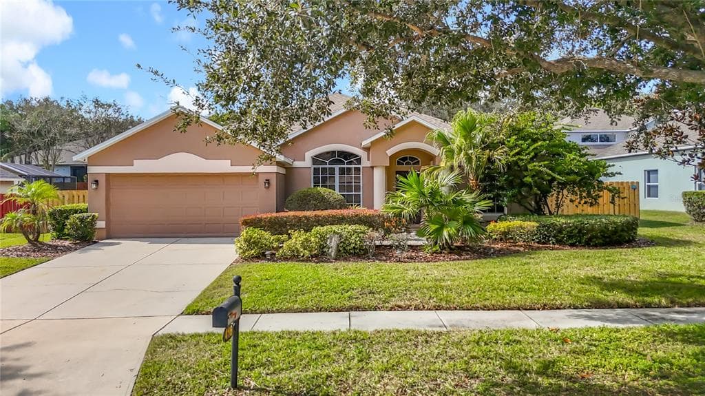 416 GOLDEN ELM Drive, SEFFNER, FL 33584 photo 2