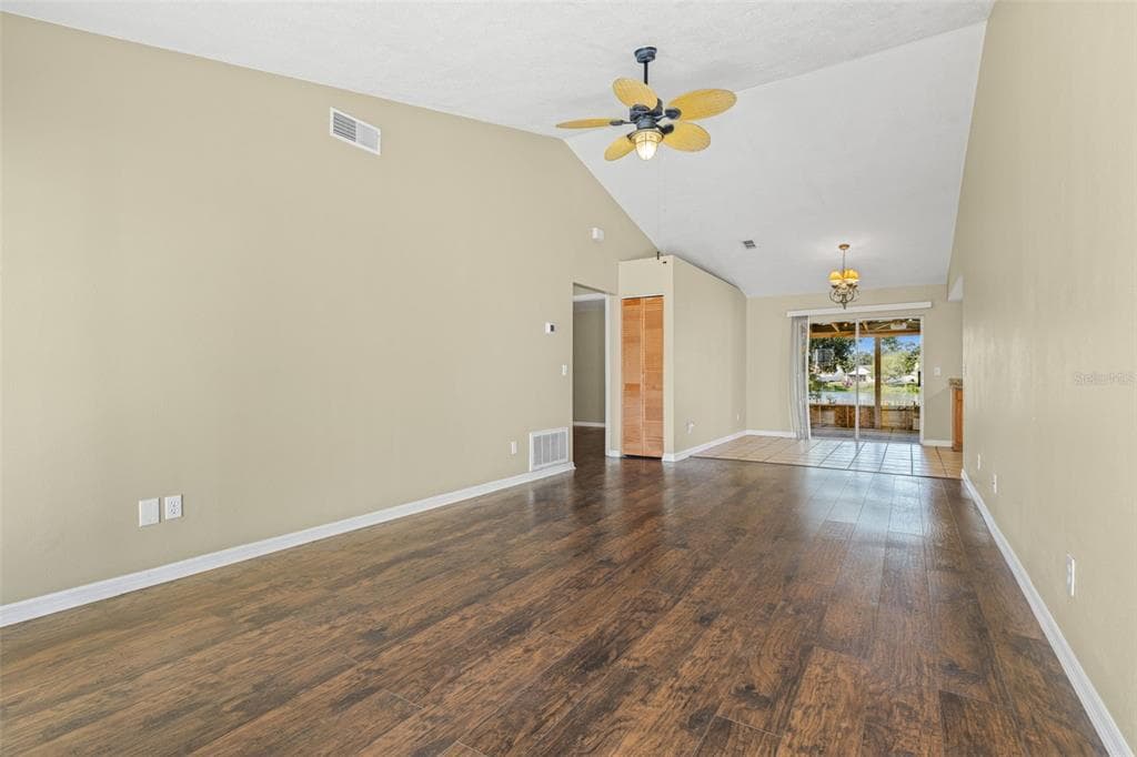 2110 SHADY POINT Lane, BRANDON, FL 33510 photo 5