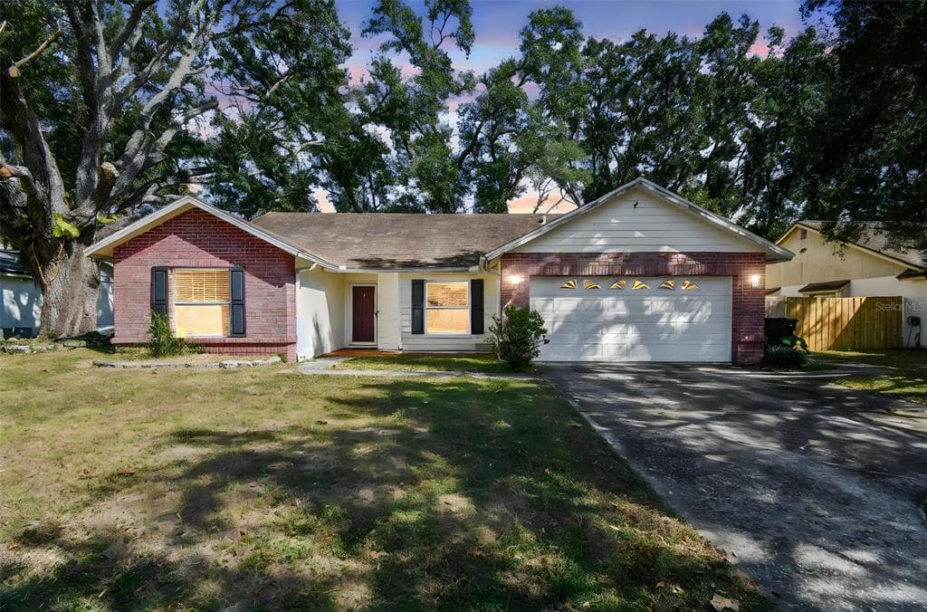 1565 LONG POND Drive, VALRICO, FL 33594 photo 2
