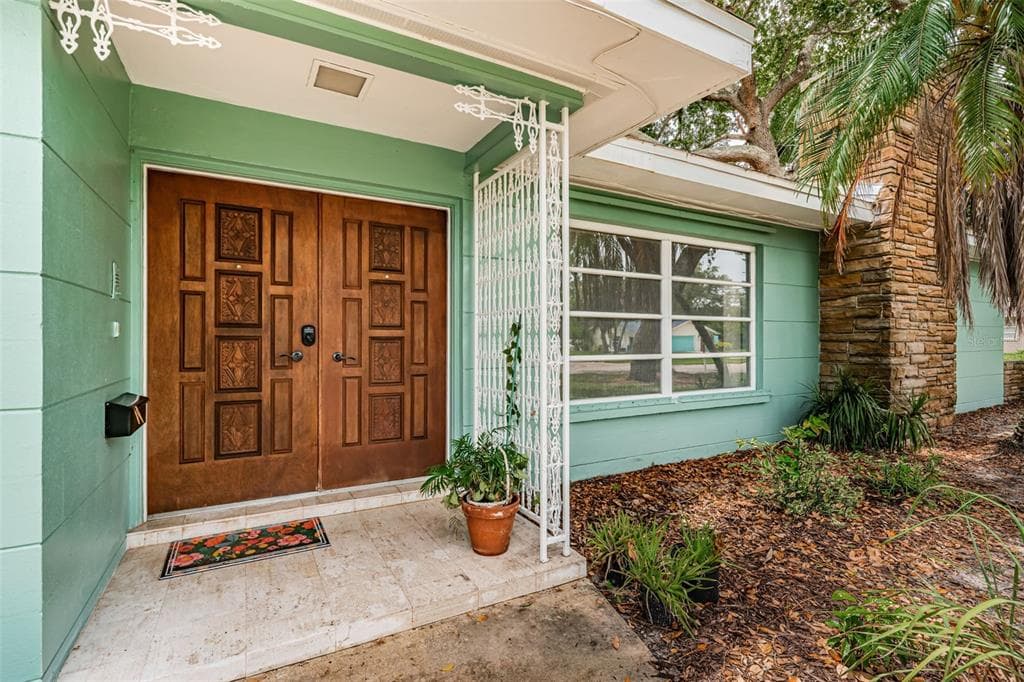 152 58TH AVENUE, Street PETERSBURG, FL 33705 photo 2