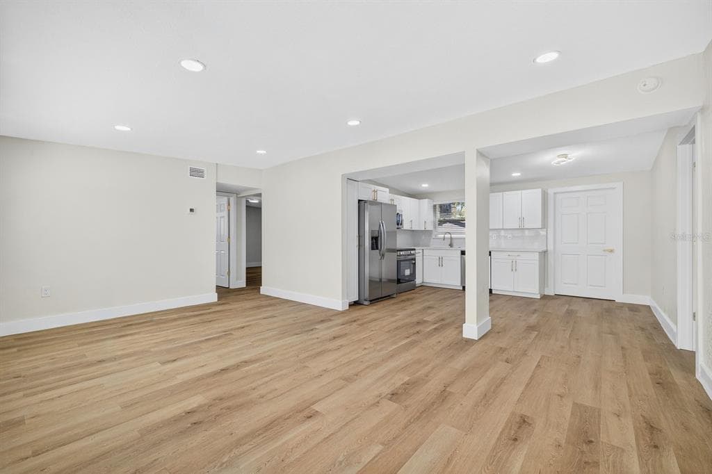 928 VALMAR Street, BRANDON, FL 33511 photo 5