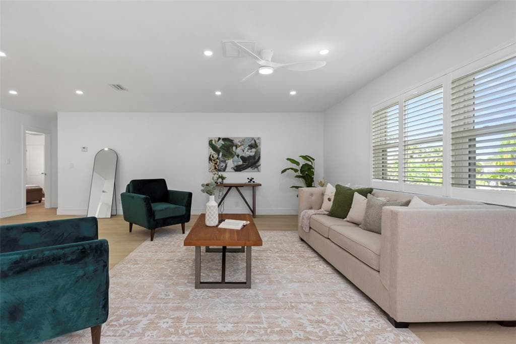 6321 BALBOA Lane, APOLLO BEACH, FL 33572 photo 4