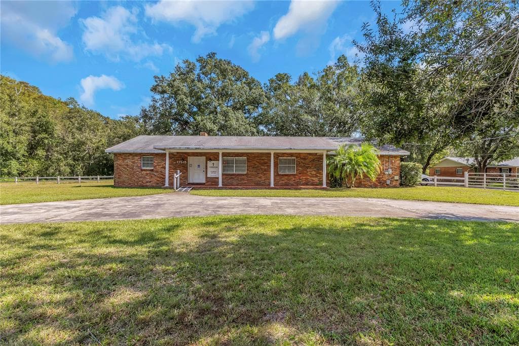 17515 LAKESHORE ROAD, LUTZ, FL 33558 photo 5