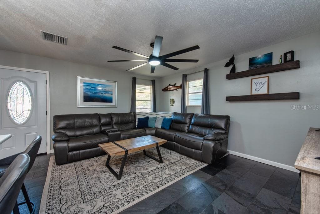 1385 MILTON STREET, CLEARWATER, FL 33756 photo 4